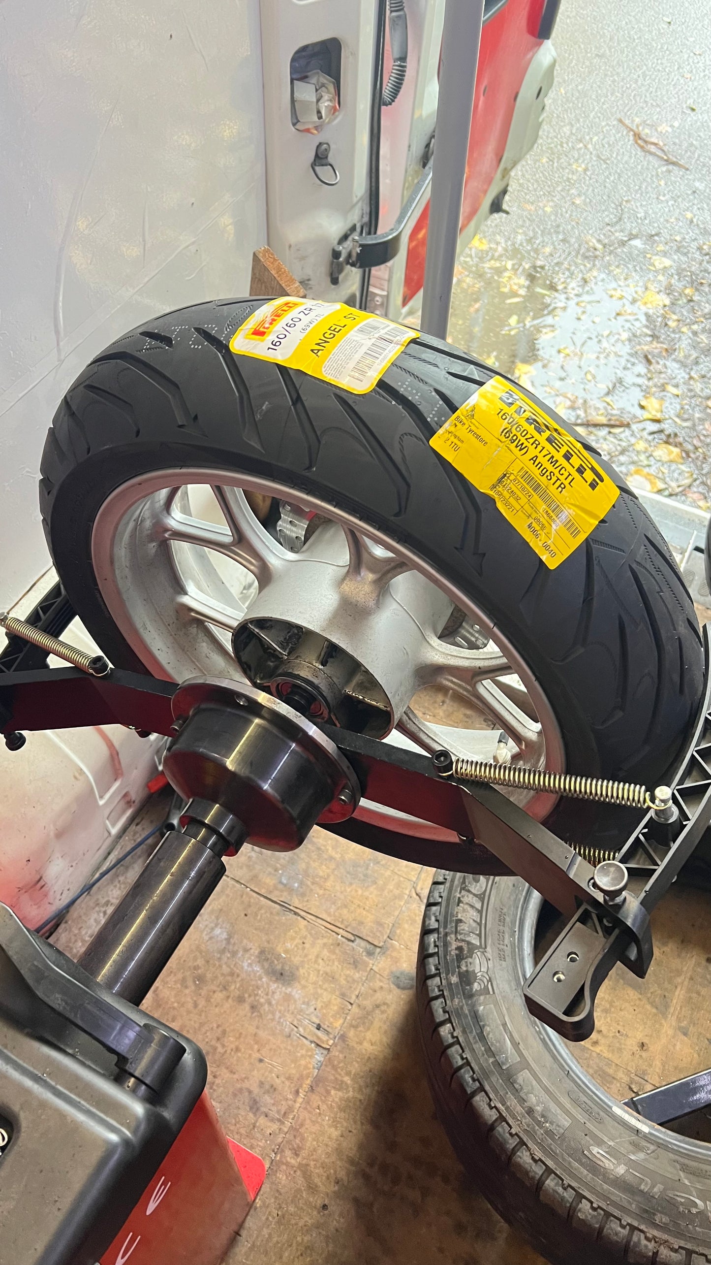 Motorcycle Tyre Fitting